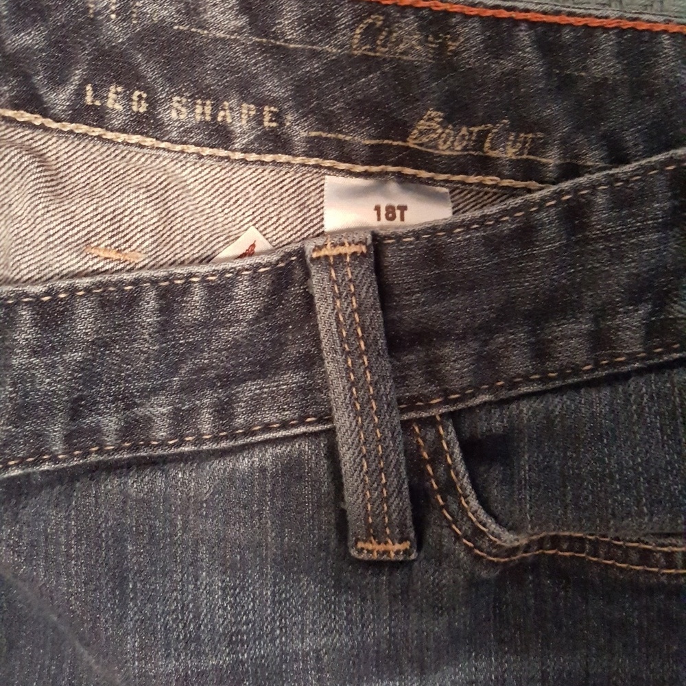 Jeans - Picture 2 of 3
